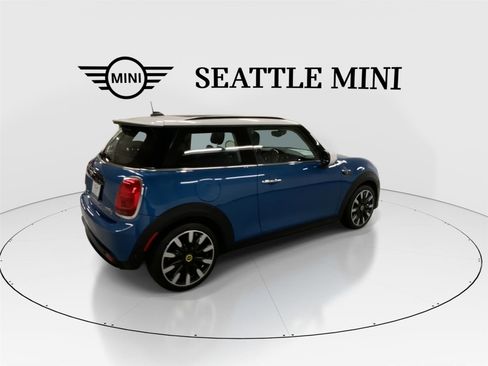 Certified 2023 MINI Cooper SE image 11