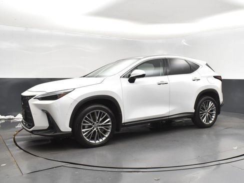 Used 2023 Lexus NX 350 AWD w/ Luxury Package image 3