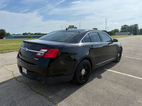 Used 2017 Ford Taurus Police Interceptor FWD image 5