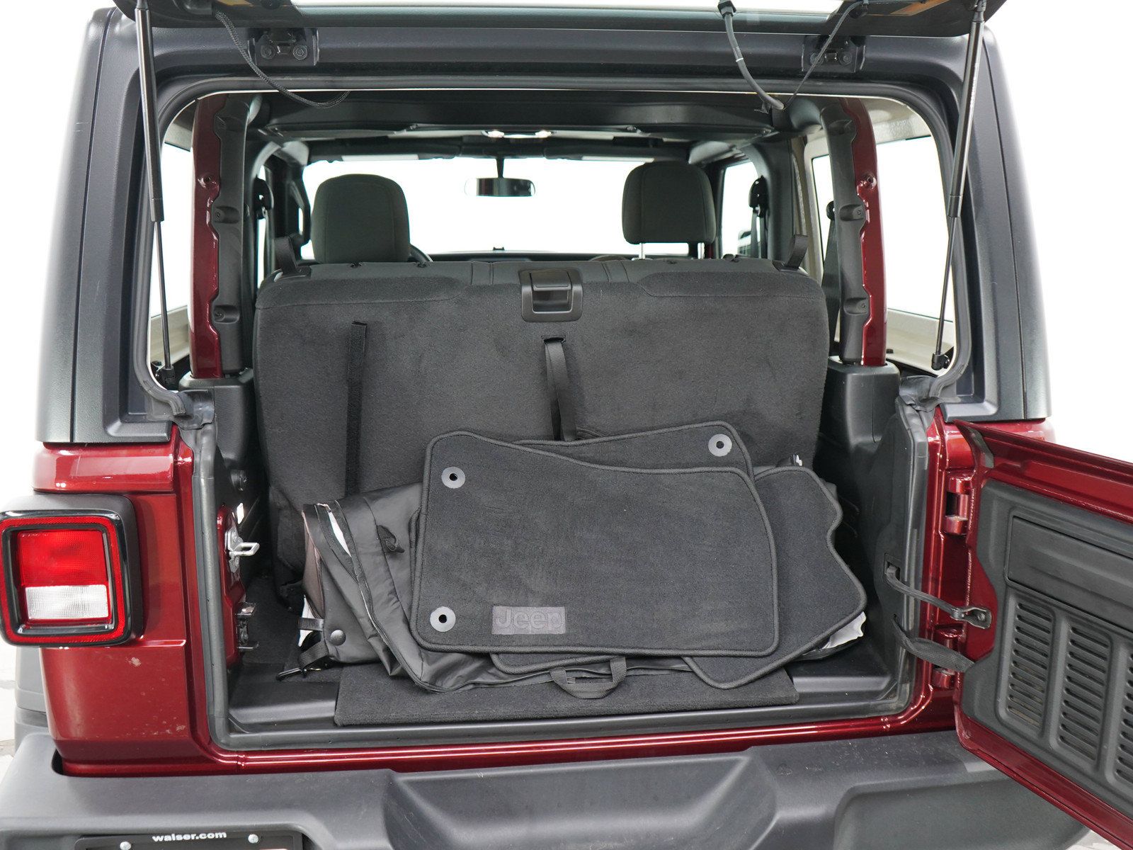 Used 2021 Jeep Wrangler Sport AWD/4WD image 13