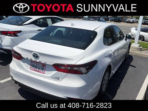 Used 2022 Toyota Camry LE FWD image 2