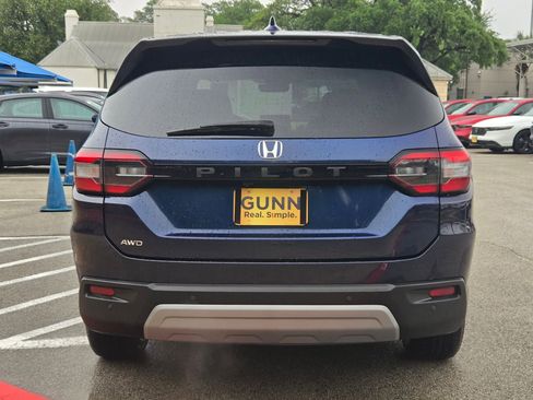 Used 2023 Honda Pilot EX-L image 4