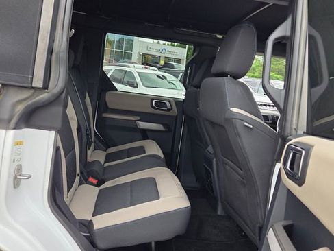Used 2023 Ford Bronco Wildtrak AWD/4WD image 14