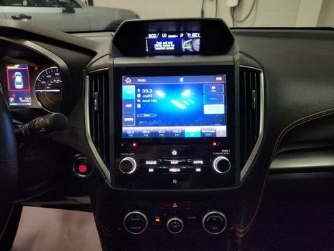Used 2019 Subaru Crosstrek 2.0i Limited w/ Moonroof Package w/Navigation AWD/4WD image 15