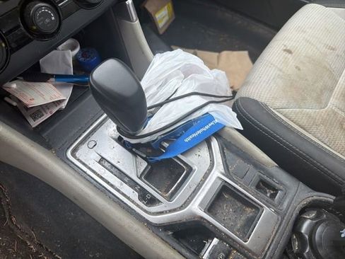 Used 2021 Subaru Forester Base image 15