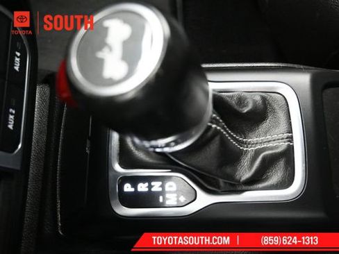 Used 2022 Jeep Wrangler Unlimited Sahara image 17