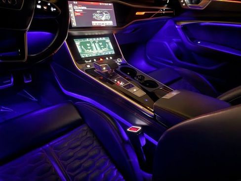 Used 2023 Audi S8 w/ S8 Executive Package image 44