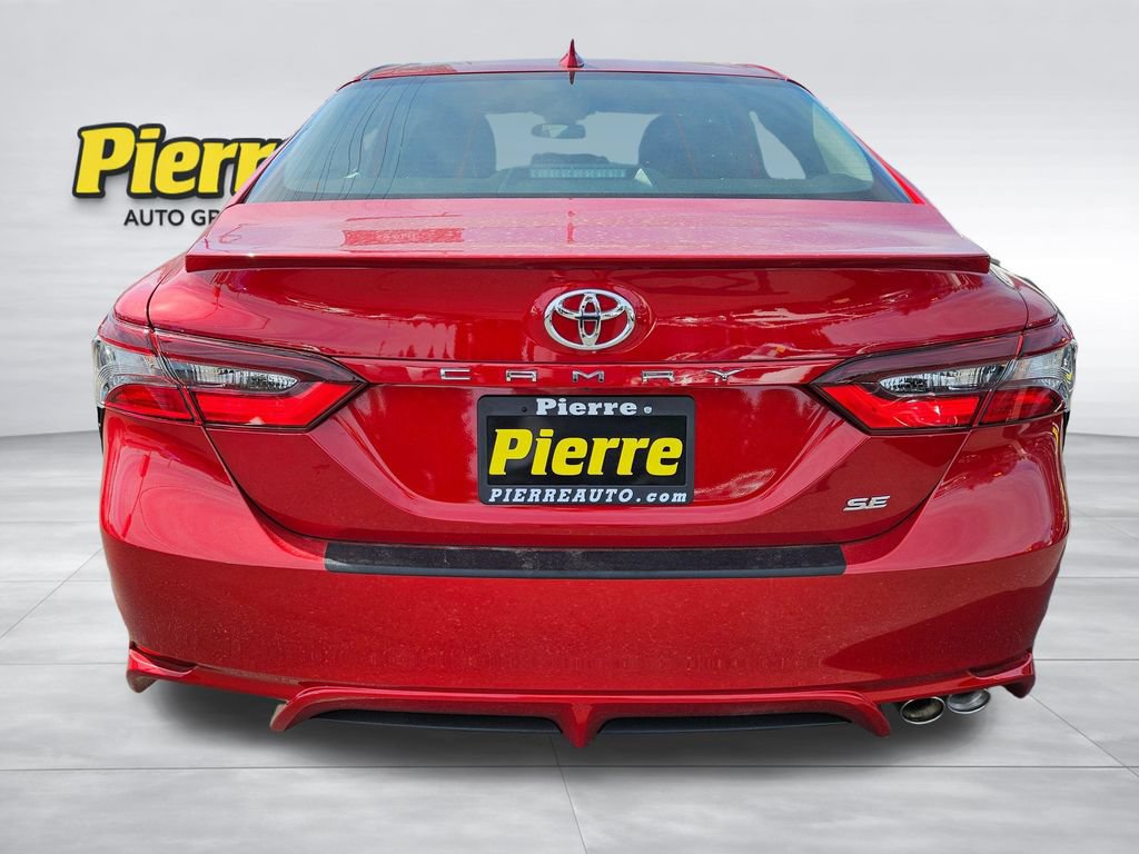 Used 2024 Toyota Camry SE FWD image 4
