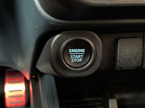 Used 2025 Ford Maverick Lobo AWD/4WD image 29