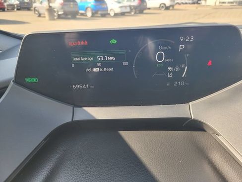 Used 2023 Toyota Prius LE FWD image 29