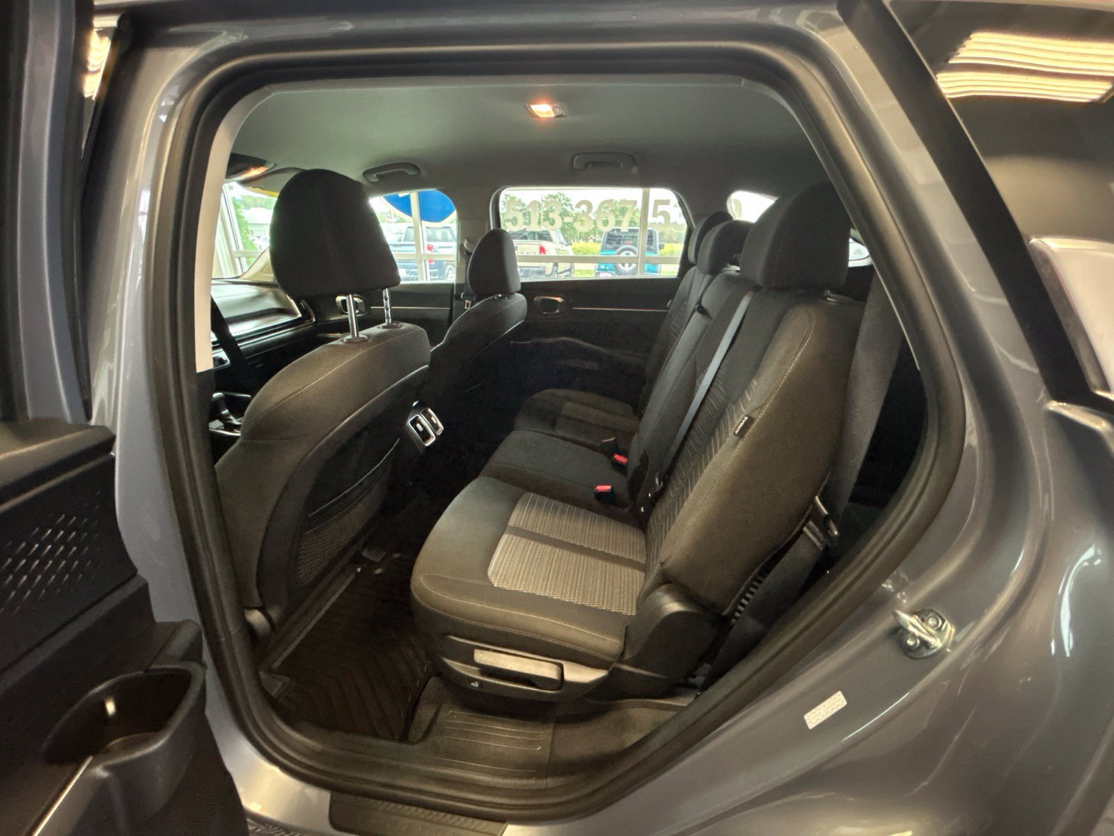 Used 2025 Kia Sorento LX FWD image 15
