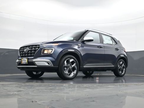 New 2026 Hyundai Venue SEL image 21