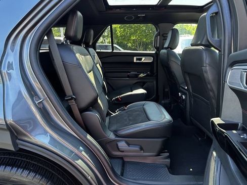 Certified 2023 Ford Explorer ST-Line w/ Class IV Trailer Tow Package AWD/4WD image 37