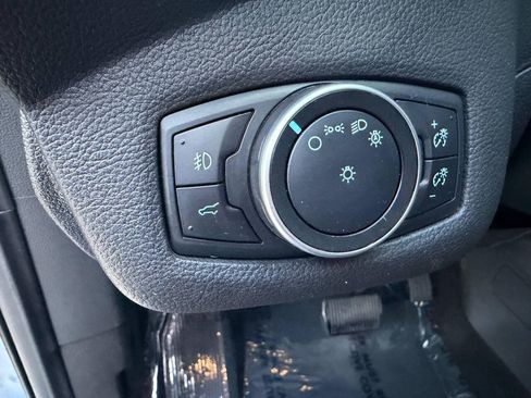 Used 2017 Ford Escape Titanium w/ Equipment Group 301A AWD/4WD image 12