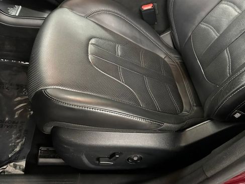 Used 2016 Chrysler 200 S w/ Navigation & Sound Group I image 14