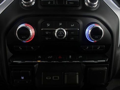 Used 2021 GMC Sierra 1500 Elevation w/ Preferred Package image 6