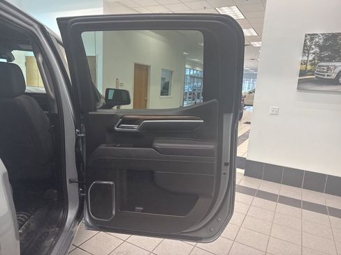 Used 2025 Chevrolet Silverado 1500 LT w/ Work Truck Package AWD/4WD image 18