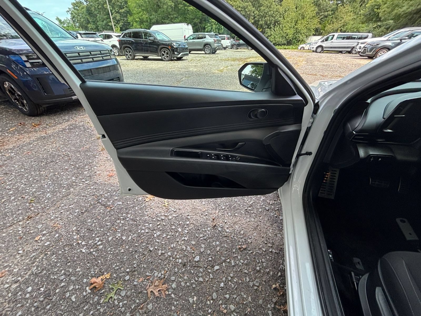 Used 2026 Hyundai Elantra Sport FWD image 18