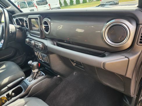 Used 2021 Jeep Wrangler Unlimited Sahara w/ Cold Weather Group image 42