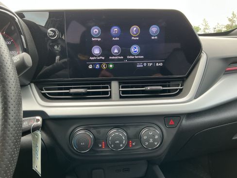 Certified 2024 Chevrolet Trax RS FWD image 9