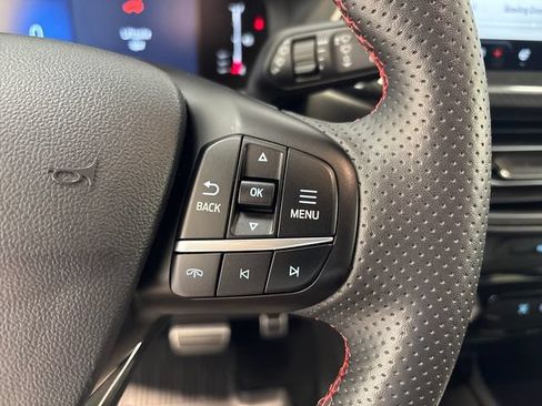 Used 2023 Ford Escape ST-Line w/ Tech Pack #1 FWD image 9