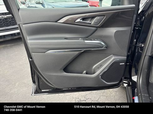 New 2026 Chevrolet Traverse High Country image 11