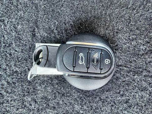 Used 2017 MINI Cooper Clubman S FWD image 28
