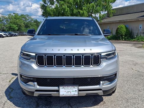 Used 2024 Jeep Wagoneer Series II w/ Flexible Seating Group AWD/4WD image 8