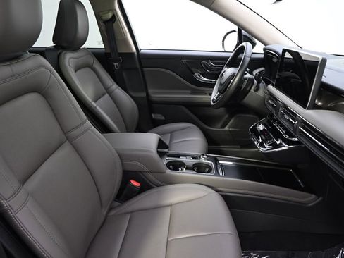 New 2026 Lincoln Corsair Reserve w/ Jet Appearance Package AWD/4WD image 16