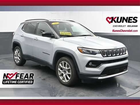 Used 2025 Jeep Compass Limited AWD/4WD image 1