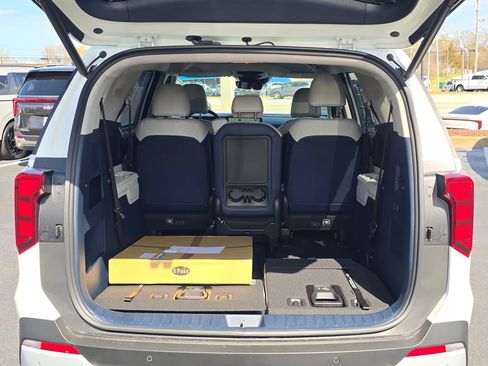 New 2026 Kia Carnival EX image 12