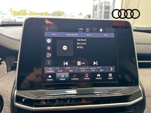 Used 2022 Jeep Compass Latitude image 11