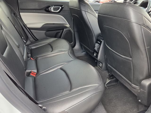 Used 2026 Jeep Compass Limited AWD/4WD image 14