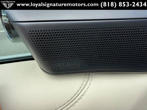 Used 2022 Land Rover Range Rover Long Wheelbase SE AWD/4WD image 29