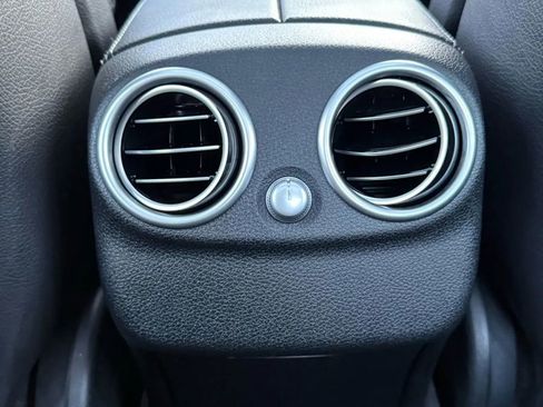 Used 2018 Mercedes-Benz C 300 4MATIC Sedan image 28