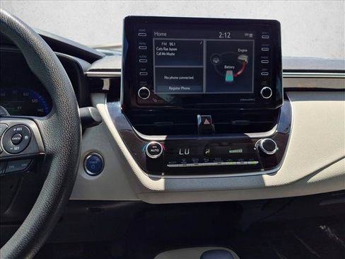 Used 2021 Toyota Corolla LE FWD image 11
