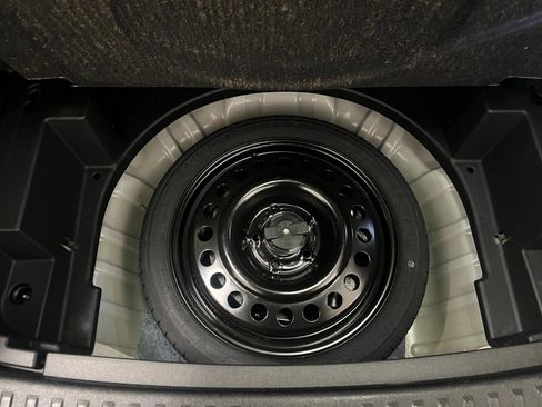 Used 2025 Chevrolet Equinox LT image 65