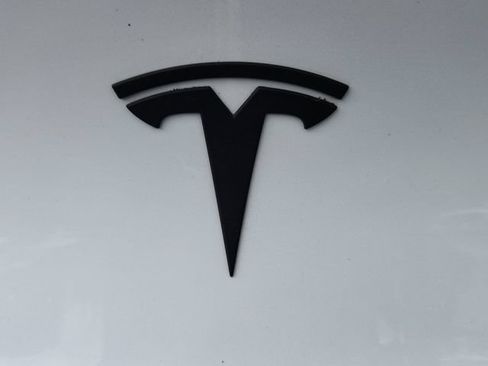 Used 2021 Tesla Model Y Long Range AWD/4WD image 22