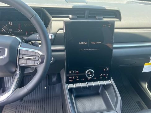 New 2027 GMC Terrain Elevation w/ Elevation Premium Package AWD/4WD image 19