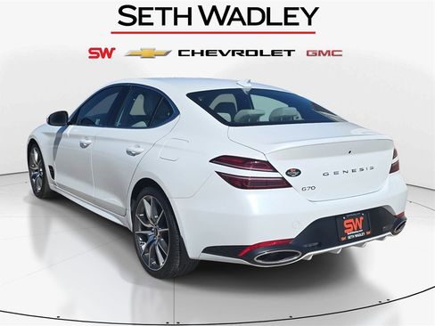 Used 2025 Genesis G70 2.5T image 6