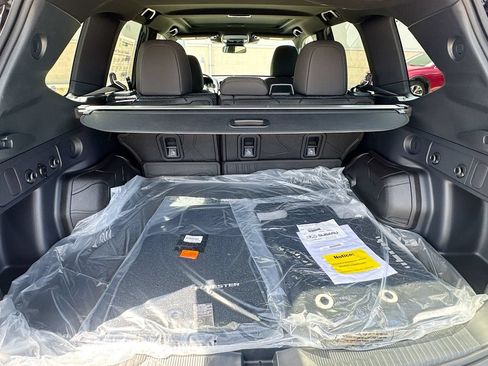 New 2026 Subaru Forester Premium AWD/4WD image 32