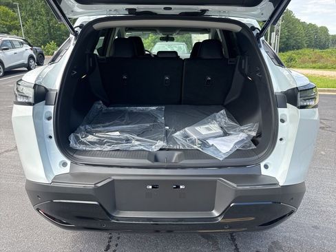 New 2025 Nissan Murano SV image 18