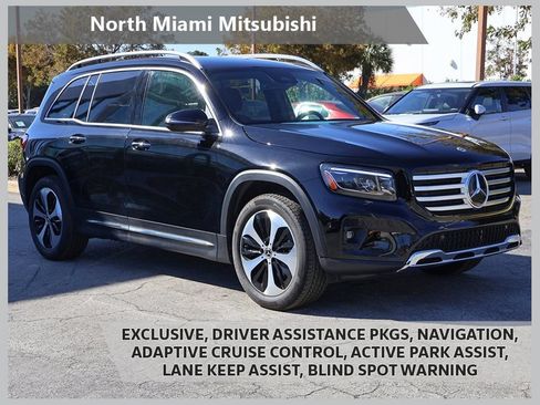 Used 2025 Mercedes-Benz GLB 250 w/ Driver Assistance Package image 1