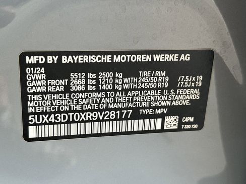 Used 2024 BMW X4 M40i w/ Premium Package image 42