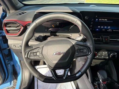 Used 2024 Chevrolet TrailBlazer RS image 23