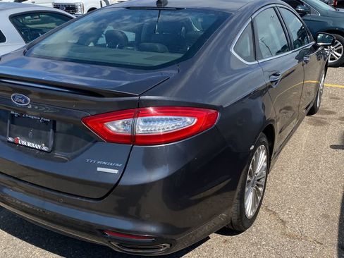 Used 2016 Ford Fusion Titanium image 10