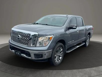 Used 2019 Nissan Titan SV w/ SV Convenience Package