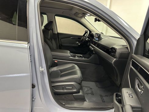 Used 2023 Honda Pilot Touring image 39