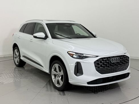 New 2025 Audi Q5 Premium Plus image 6