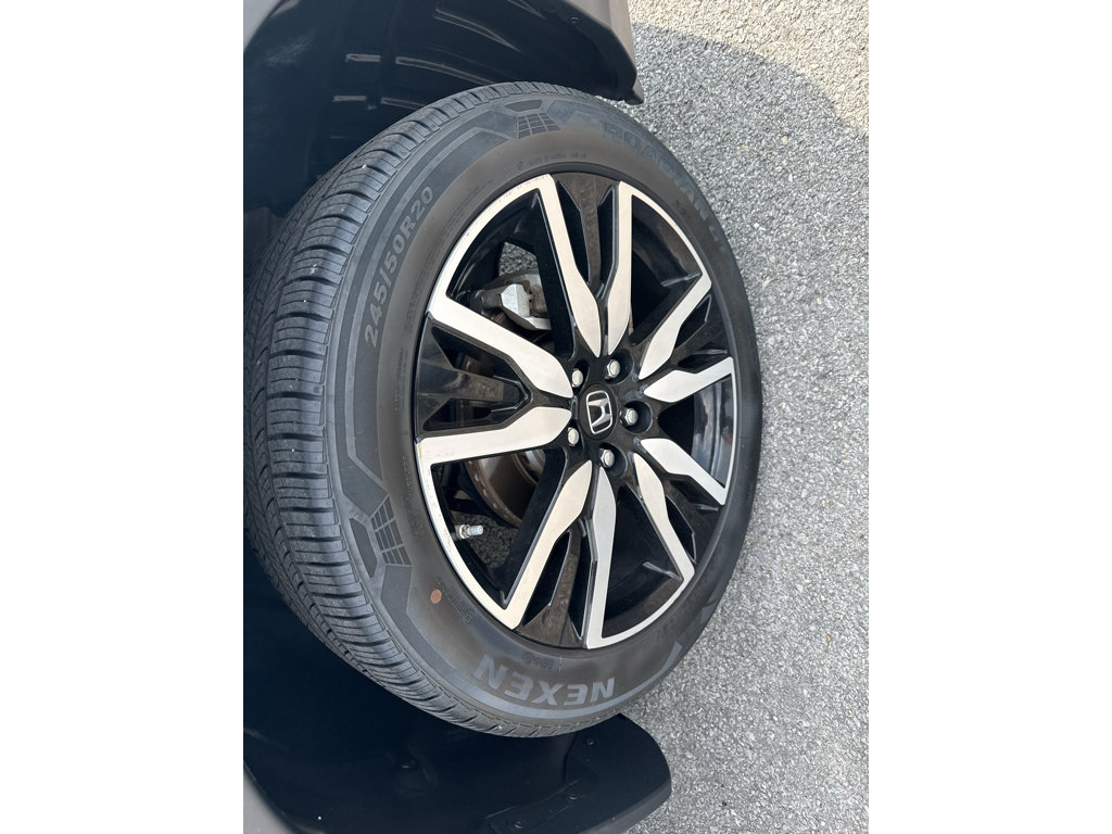 Used 2022 Honda Pilot Elite image 3